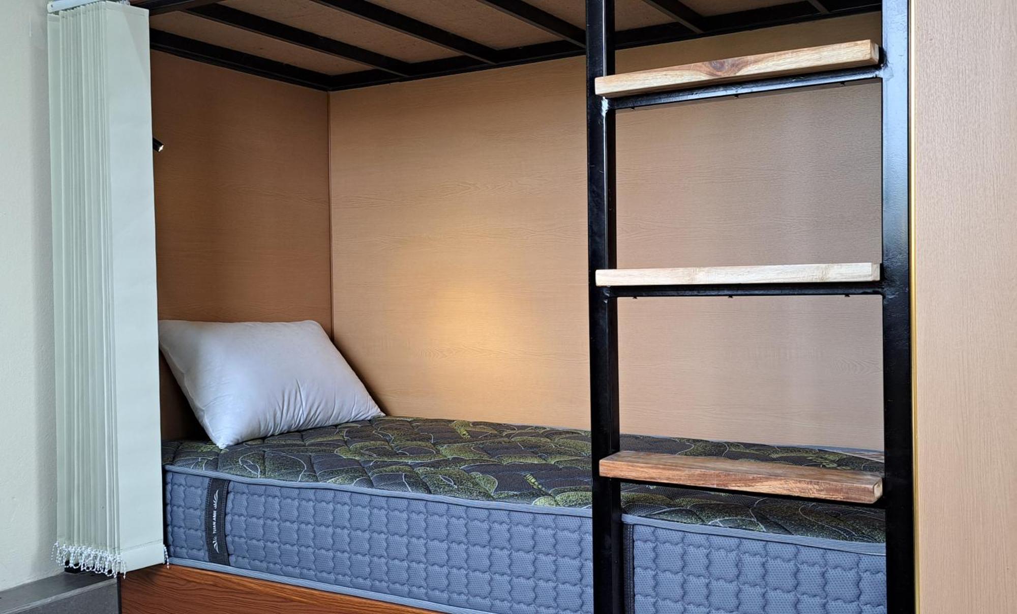 Amy House Apartment นิญบิ่ญ ภายนอก รูปภาพ